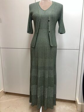 Elegant Green Maxi Dress with Cardigan Set